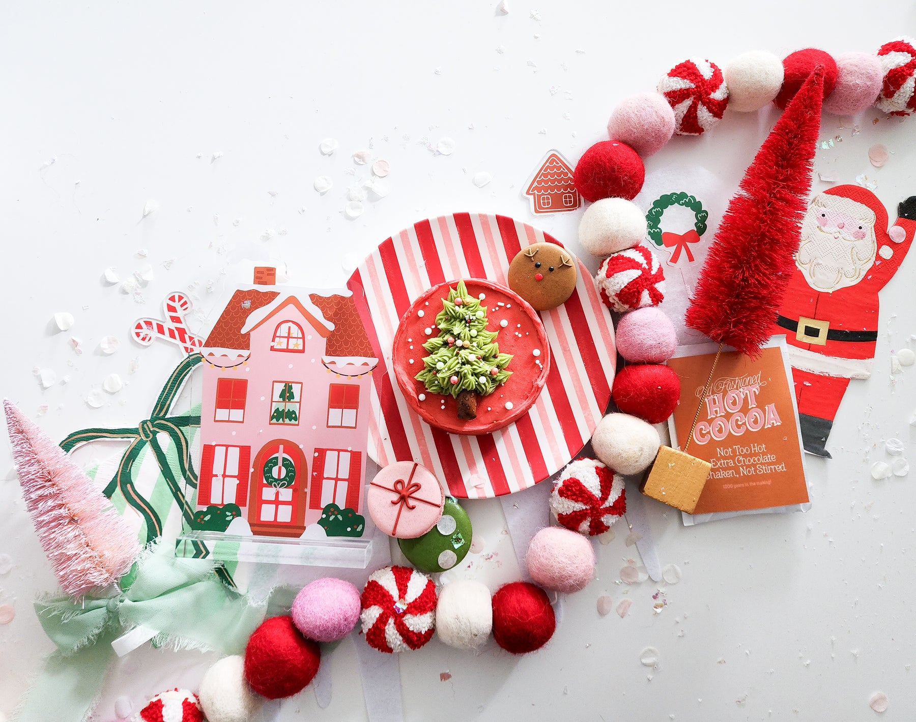 5 MUST HAVES to Decorate for Christmas - Zurchers